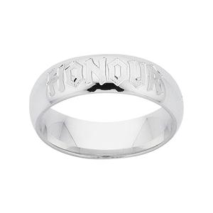 <p>The Hobbit Friendship Ring, engraved <em>Honour.</em></p>
<p> </p>
<p><em>Loyalty, honour, a willing heart. I can ask no more than that.</em></p>
<p> </p>
<p>There are only three things that Thorin Oakenshield requires of those that follow hiim.</p>
<p> </p>
<p>Comes with the Official Hobbit Pouch.</p>