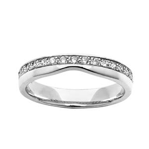 <p>Fitted Diamond Ring</p>